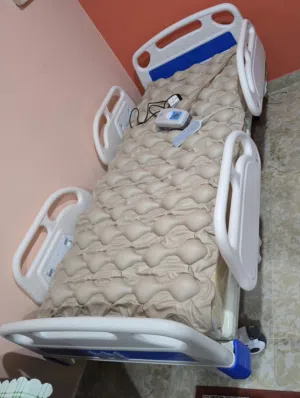 سرير طبي للبيع