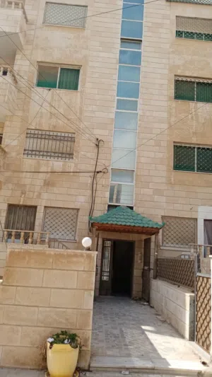 شقة للبيع قرب مربع القاضي الزرقاء الجديدة