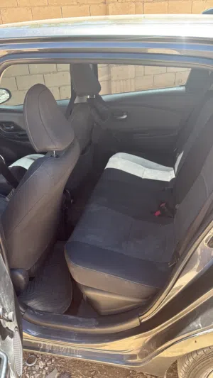 Used Toyota Yaris in Amman