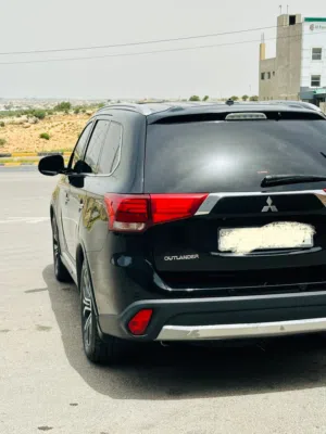 Used Mitsubishi Outlander in Irbid