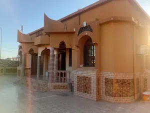 بيت جميل وكبير في ودام الساحل