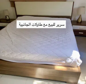 غرفة نوم خشبية للبيع