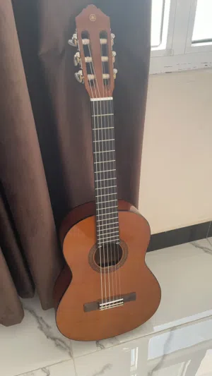 Yamaha CGS102A  جيتار كلاسيكي (نايلون) بحجم 1/2-Size (نصف حجم الجيتار العادي) —