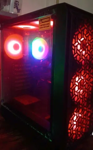 Pc gaming مستعمل بحالة ممتازة