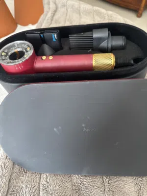 Hair dryer Dyson
