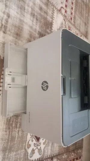 للبيع طابعة ليزر ملونة HP Color Laser 150a غنية عن التعريف، بحالة الوكالة تماماً وشبه جديدة.الحالة: