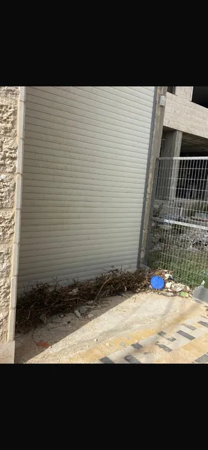 65 m2 . Landlord0