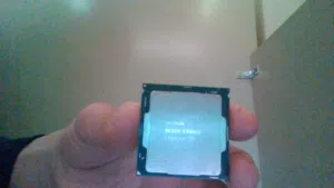 intel core i5 7400 مع كرت شاشة مدمج