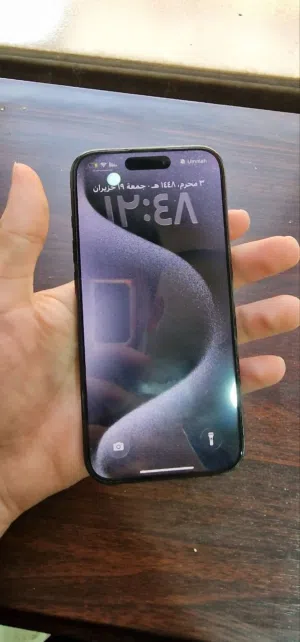 Apple iPhone 15 Pro 256 GB in Salt