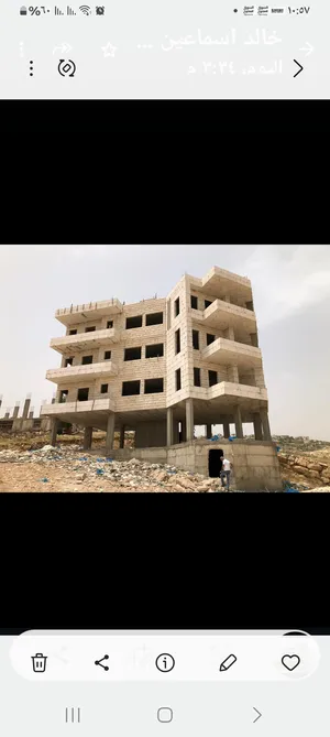 3 Floors . 600 m2 . Agent1