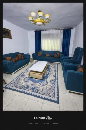 غرفة ضيوف مع كامل ملحقاتها للبيع