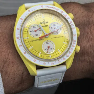 Analog Quartz Swatch watches  for sale in Northern Governorate
