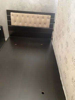 سجاد سرير مفرد ونص جرتين غاز