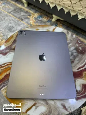 ايباد 11 برو M2 بسعر مناسب وجه بوجه من بيت تاخذه تفاصيل اكثر راسلني للعلم بطاريه100% معلايه