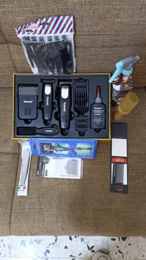 ماكينة حلاقه KEMEI مع زيرو وفتله حلتها %100