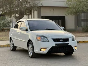 KIA PRAED 2011