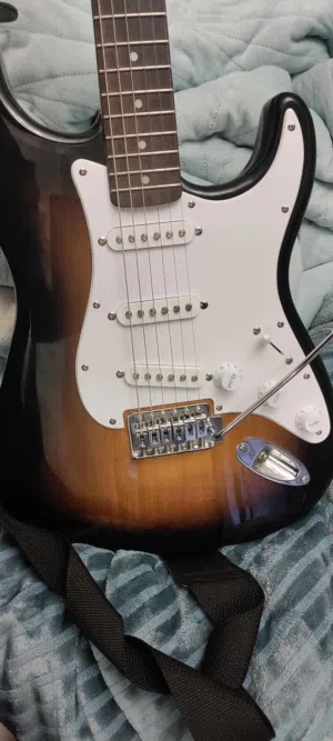 جيتار Squier by Fender Guitar اصلي