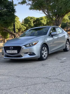 Mazda . 3 . 2017 . Used3
