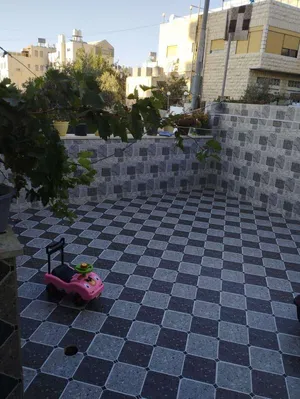 More than 6 bedrooms . 3 Bathrooms . 200 m23