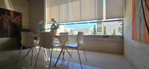 شقة فاخرة جديدة مفروشة بالكامل للإيجار في منطقه عبدون
