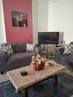 134 m2 3 Bedrooms Apartments for Rent in Amman University Street
