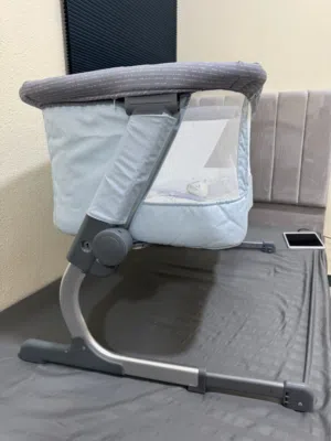 سرير اطفال ماركه ممتازه