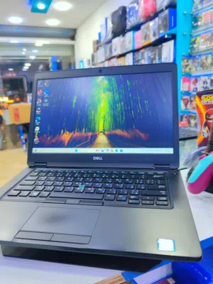 لابتوب Dell Latitude i5-8 بحالة ممتازة كفالة ورقية على الجهاز
