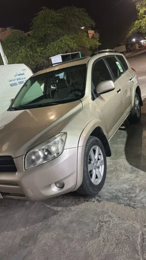 تويوتا راف فور