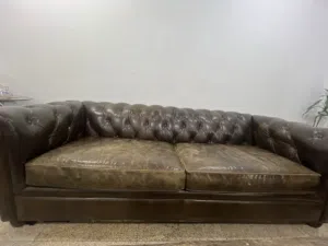 كنب جلد طبيعي لون بني غامق