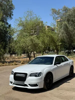 Used Chrysler 300 in Baghdad
