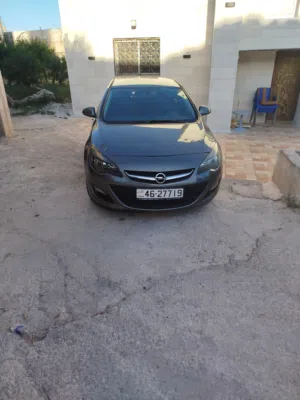 Used Opel Astra in Jerash