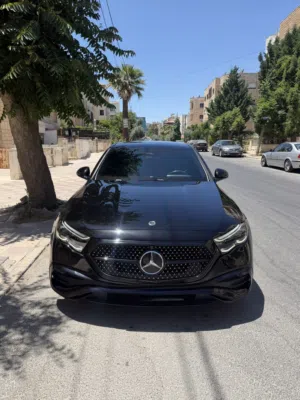 مرسيدس E200 2025