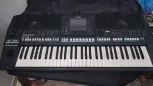 Yamaha A2000