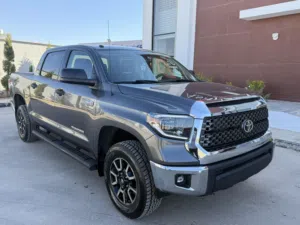 Used Toyota Tundra in Benghazi