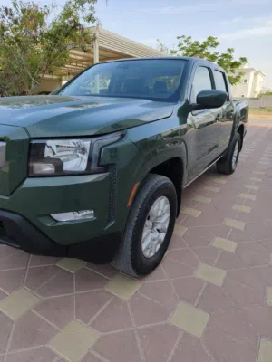 2022 نيسان فرونتير V6 فورويل SV ماشي فقط 61,300 كيلومتر أوراق الجمارك مع صيانة كاملة مفحوص وناجح