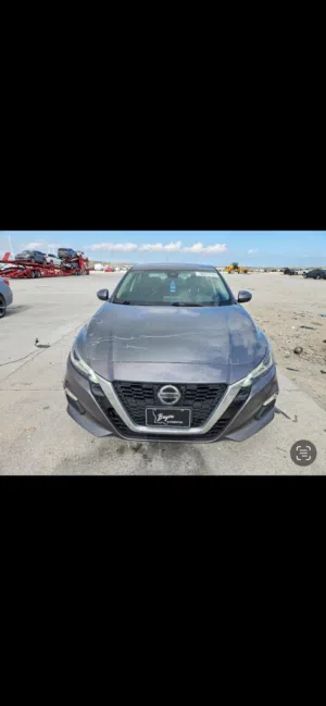 Used Nissan Altima in Muscat