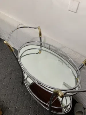 طاوله للبيع قزاز