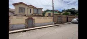 280 m2 More than 6 bedrooms Villa for Sale in Algeria Other