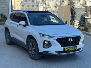 هيونداي سنتافيه 2018 لون أبيض – فل إضافات وبحالة ممتازة جداً سعر ممتاز على الكاش