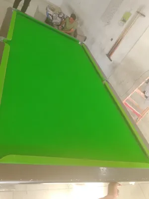 طاولة بلياردو للبيع