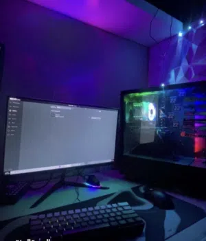 للبيع بي سي