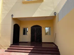 5 Bedrooms . Unfurnished . Yearly1