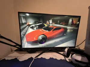 للبيع شاشة قيمنق 200Hz منحنية Curved - دقة Full HD وألوان خرافية!