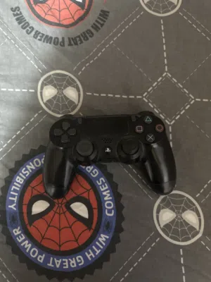 يد ps4 مستعمل خفيف جداً