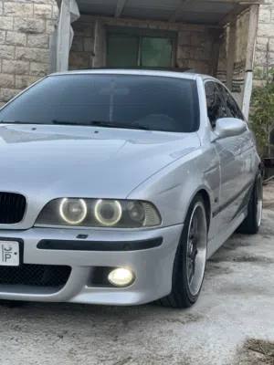 BMW E39 525i
