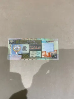 للبيع عملات متنوعه قديمه خليجيه وعربيه وعالميه