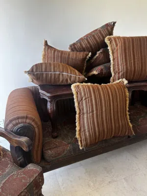 طقم كنب للبيع بحاله ممتازه