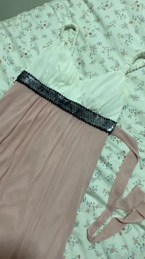 فستان سهرة بناتي ناعم