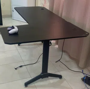 2 gaming desks