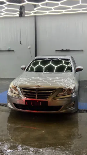 Used Genesis G70 in Tripoli